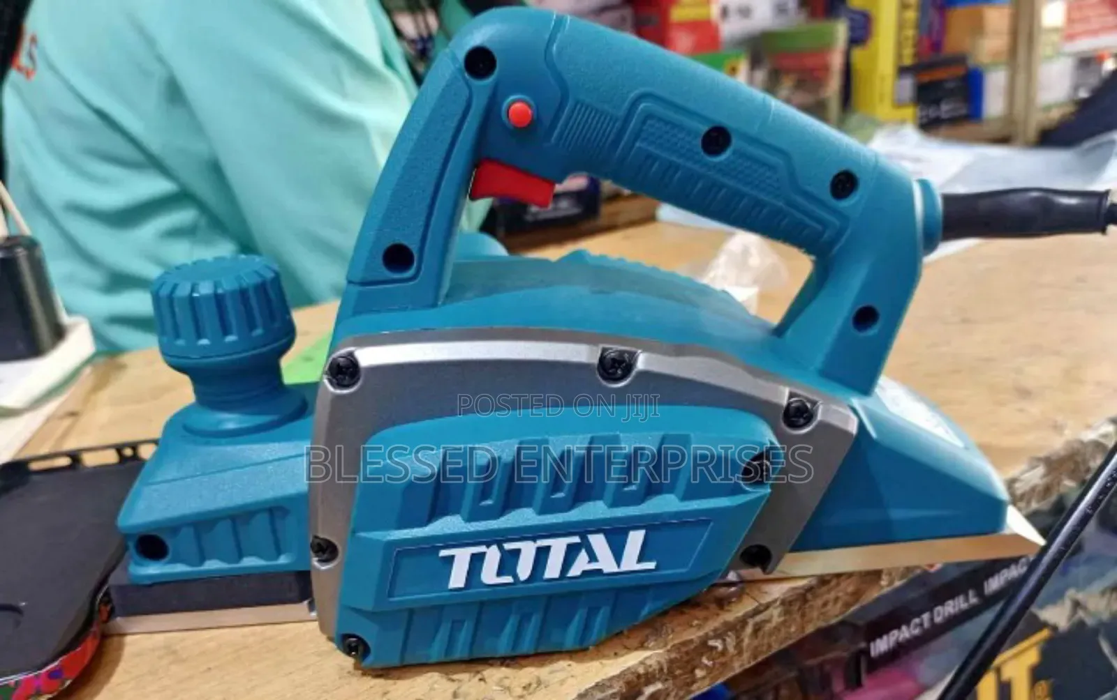 550 Watts Professional Total Electric Planer Machine