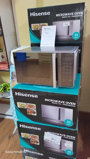 Hisense 30-Liter Microwave Oven (Model H30moms9h) With a Stainless