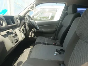 Nissan Caravan (Urvan) 2018 Grey