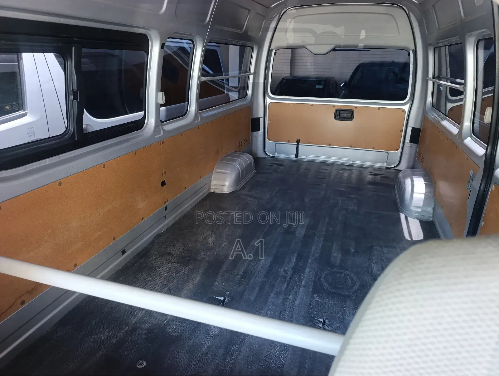 Toyota HiAce 2019 Silver