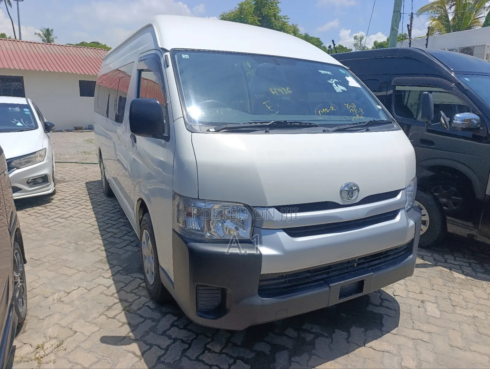 Toyota Quantum 2019 White