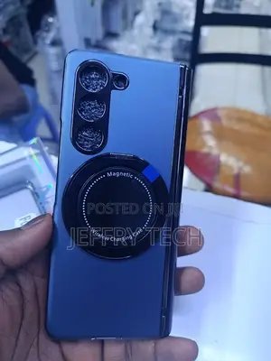 Magnetic Wireless Charging Case for the Samsung Galaxy Z Fold 5