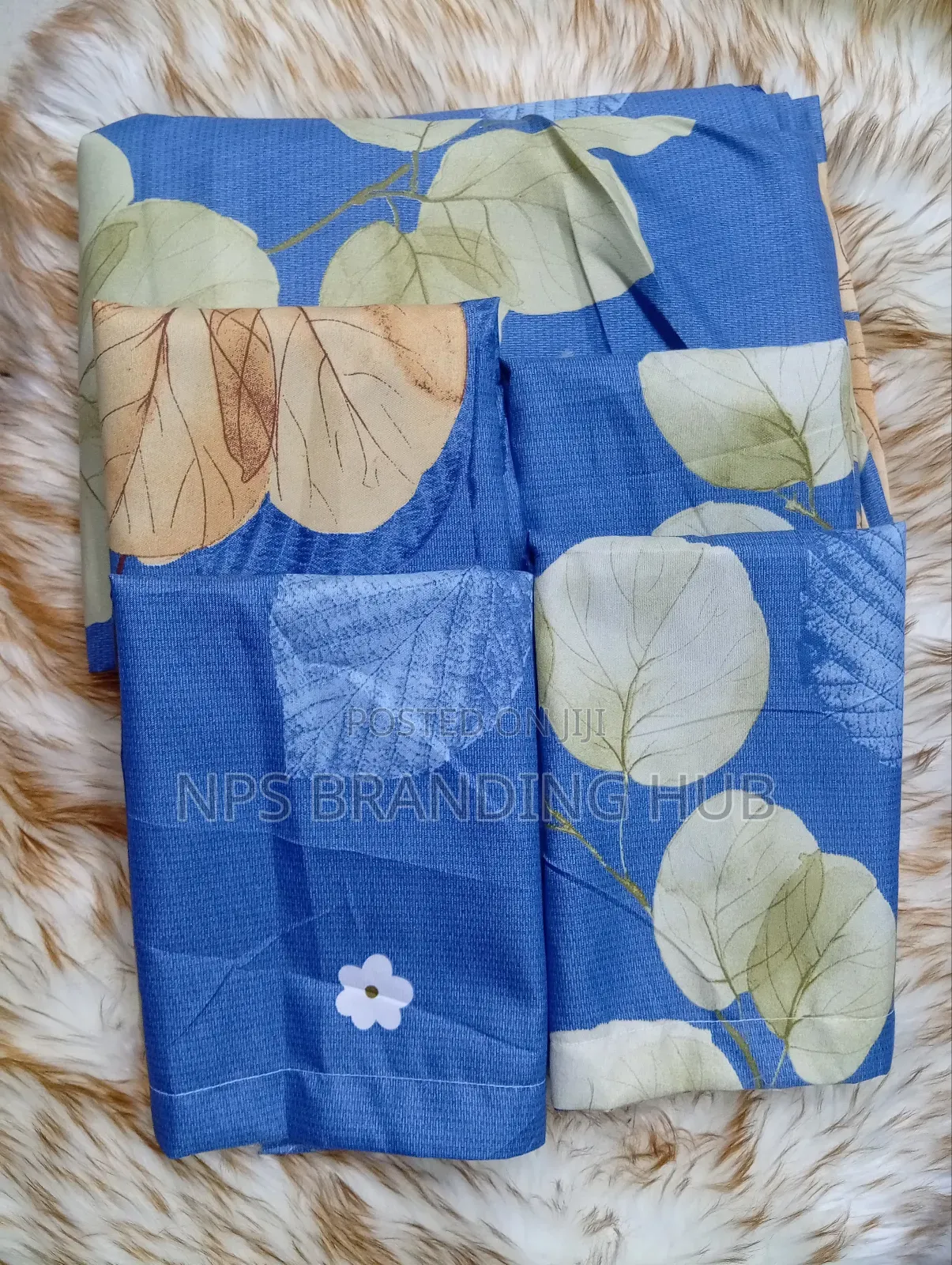 6pcs Set Cotton Bedsheets Without Elastic Edges 
Size 5/6, 6*6,6*7sng