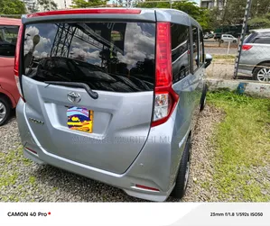 Toyota Roomy 2018 Silver