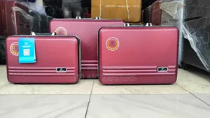 3-in-1 Hard Shell Briefcase Set
Durable and Stylish Briefcase Set