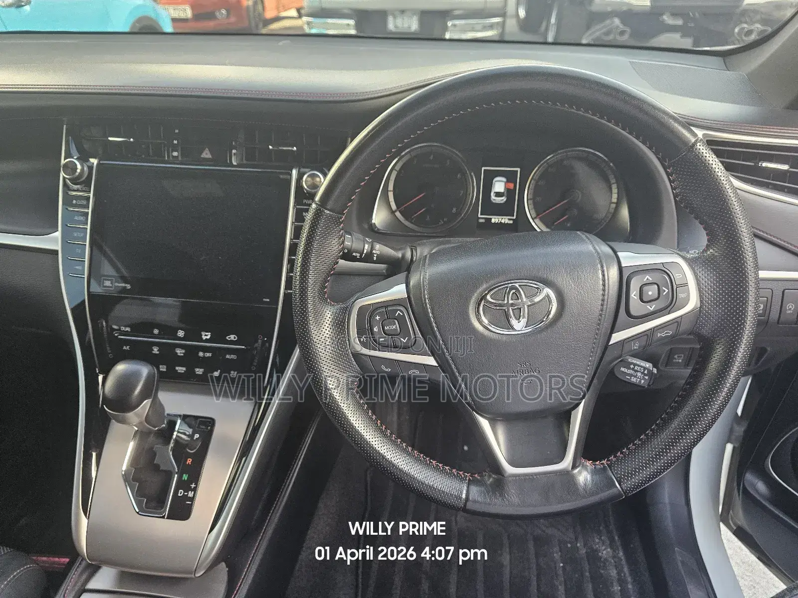 Toyota Harrier 2.0 2017