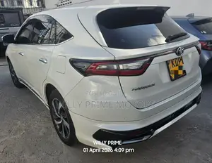 Toyota Harrier 2.0 2017