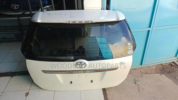 Toyota Wish 2008 Boot - main view