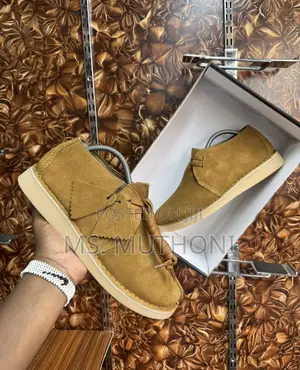 * Desert Trek Brown / Green / Black* Clarks Originals