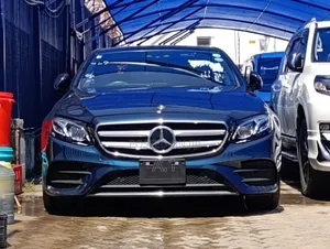 Mercedes-Benz E250 2019 Blue