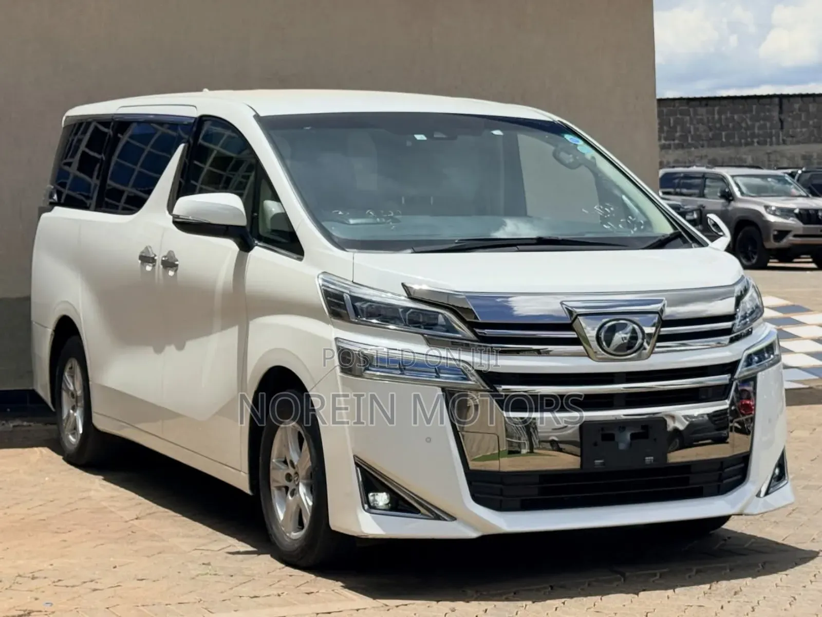 Toyota Vellfire 2019 White