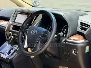Toyota Vellfire 2019 White