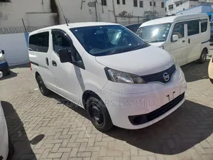 Nissan NV200 S 2019 White