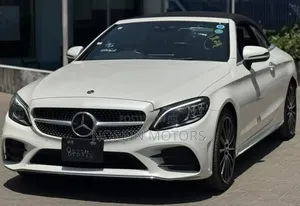 Mercedes-Benz C180 2019 Off white