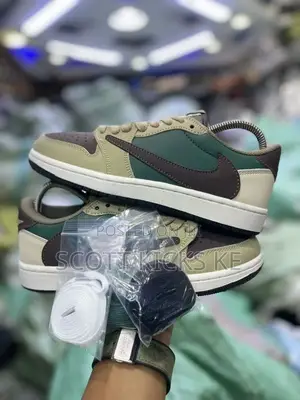 Air Jordan 1 Sizes 38 to 45 Unisex Boxed