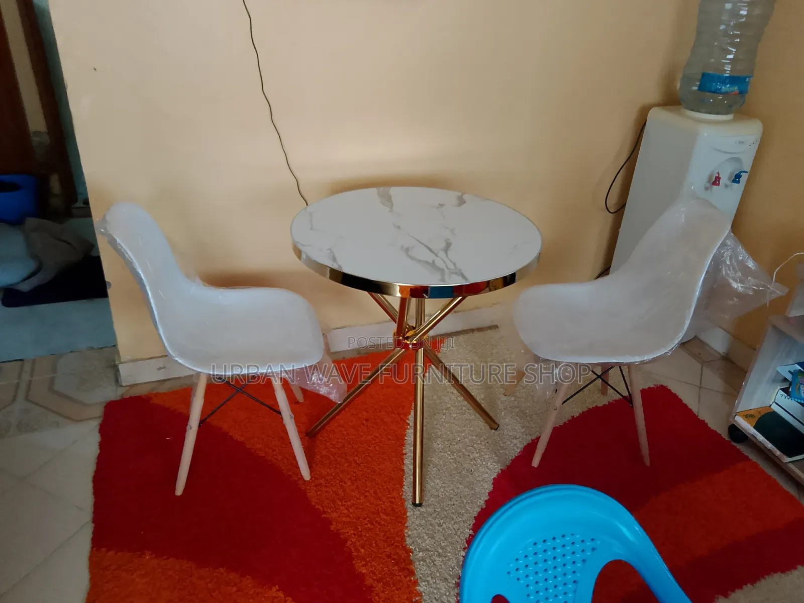 Spacious Dining Set