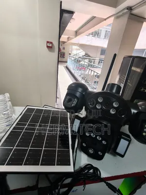 Quad Lens 4g Solar Powered CCTV With Alarm Message Push