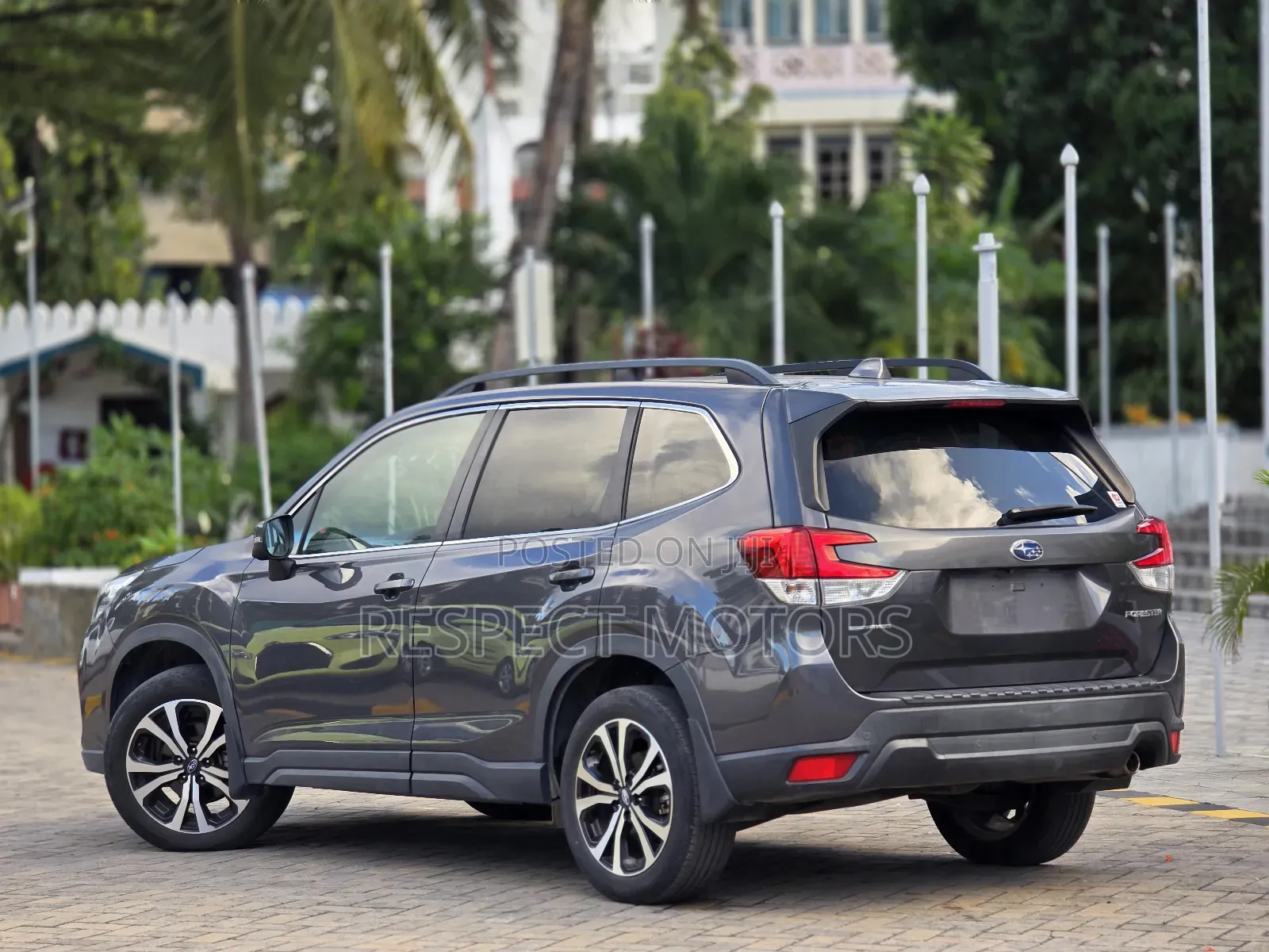 Subaru Forester 2019 Gray
