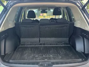 Subaru Forester 2019 Gray