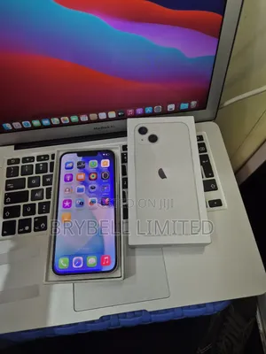 Apple iPhone 13 128 GB White