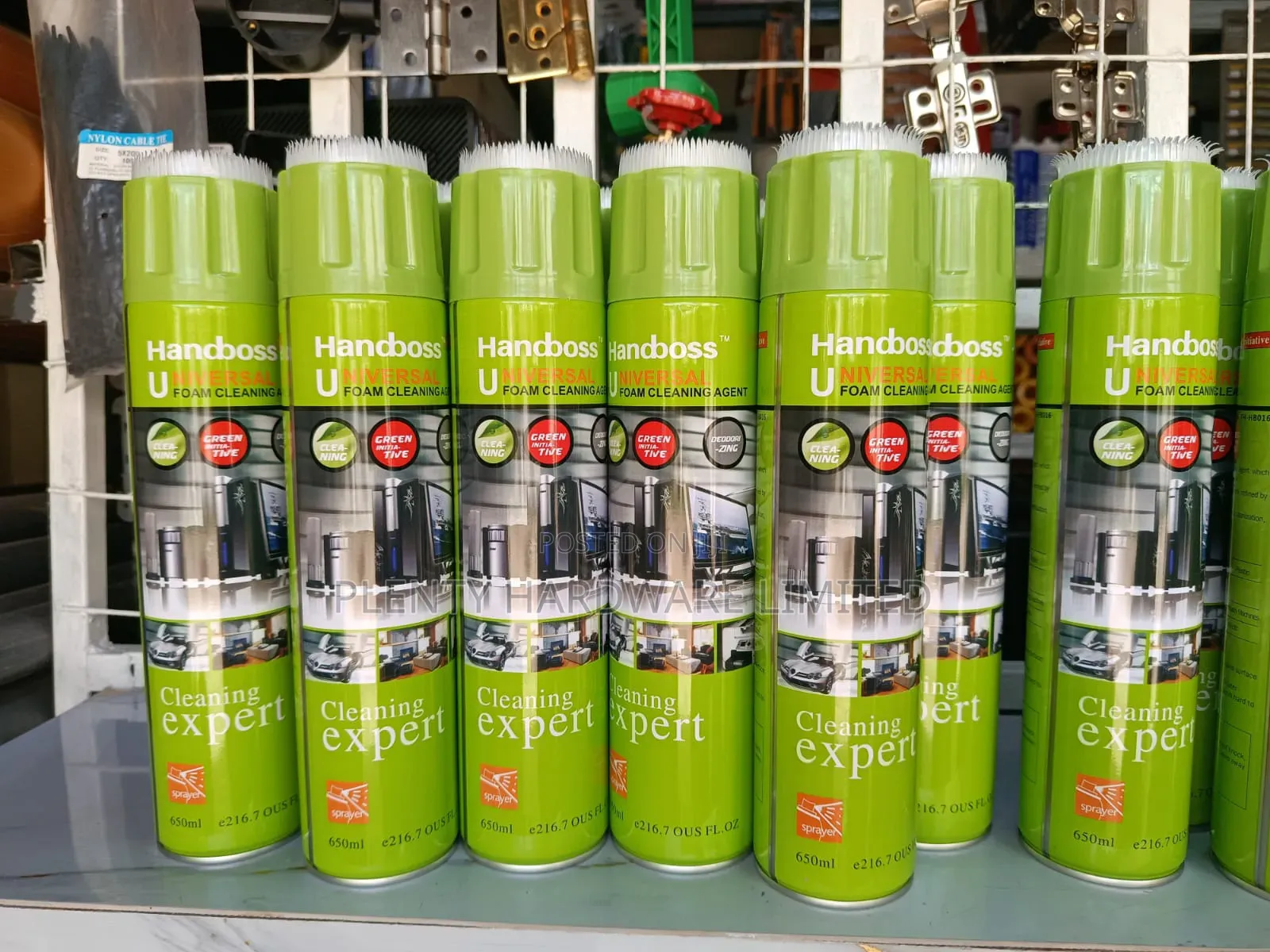 Handboss Universal Foam Cleaning Agent