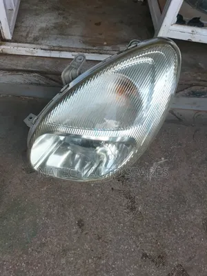 Toyota Duet Headlight