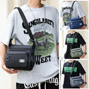 *Large Capacity Multilayer Shoulder Crossbody