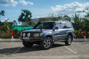 Toyota Land Cruiser 100 4.7 Executive 2006 Blue