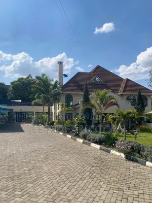 Furnished 8bdrm Maisonette in Karen, Nairobi Central for sale