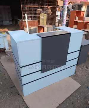 Office Reception Desk – Modern Front Desk