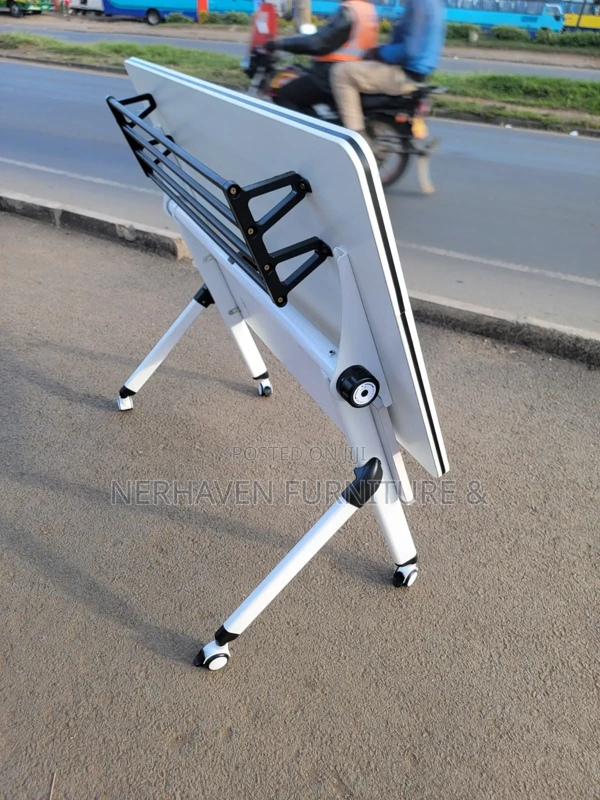 Foldable Training Desk – Portable Practical
