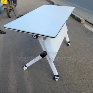 Foldable Training Desk – Portable Practical