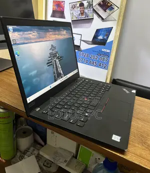 Laptop Lenovo Thinkpad T490s 8GB Intel Core i5 SSD 256GB