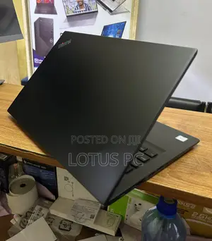 Laptop Lenovo Thinkpad T490s 8GB Intel Core i5 SSD 256GB