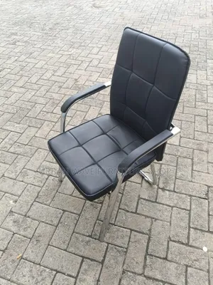 Leather Waiting Visitors Chair