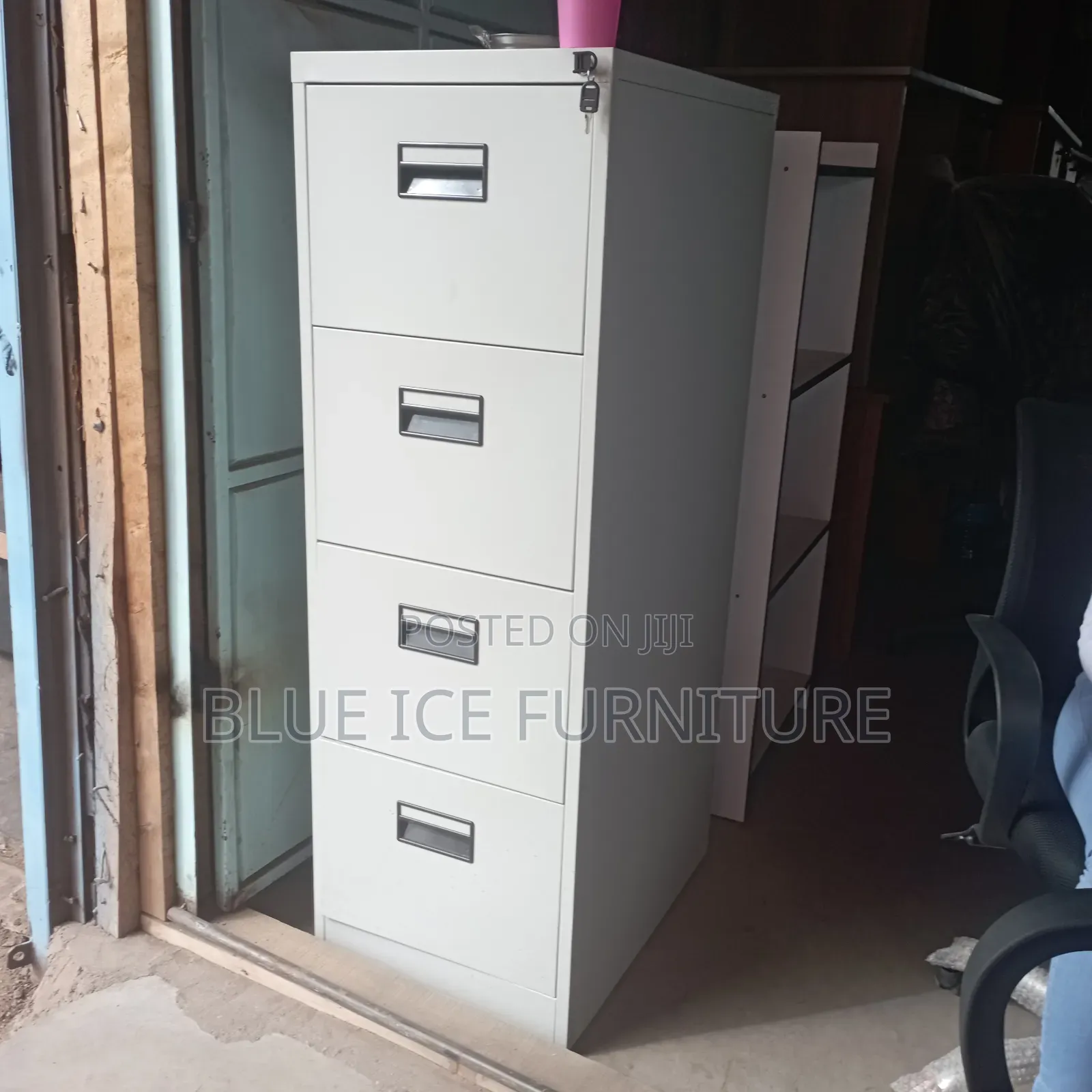 Lockable Office Cabinet 4 Drawer Lockable