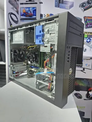 Desktop Computer Dell Precision 3000 16GB Intel Core i7 HDD+SSD 256GB