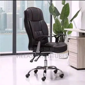 Premium Classic Leather Chair