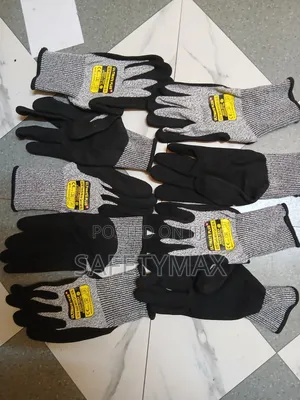Ultimate Plus Anti-cut Gloves