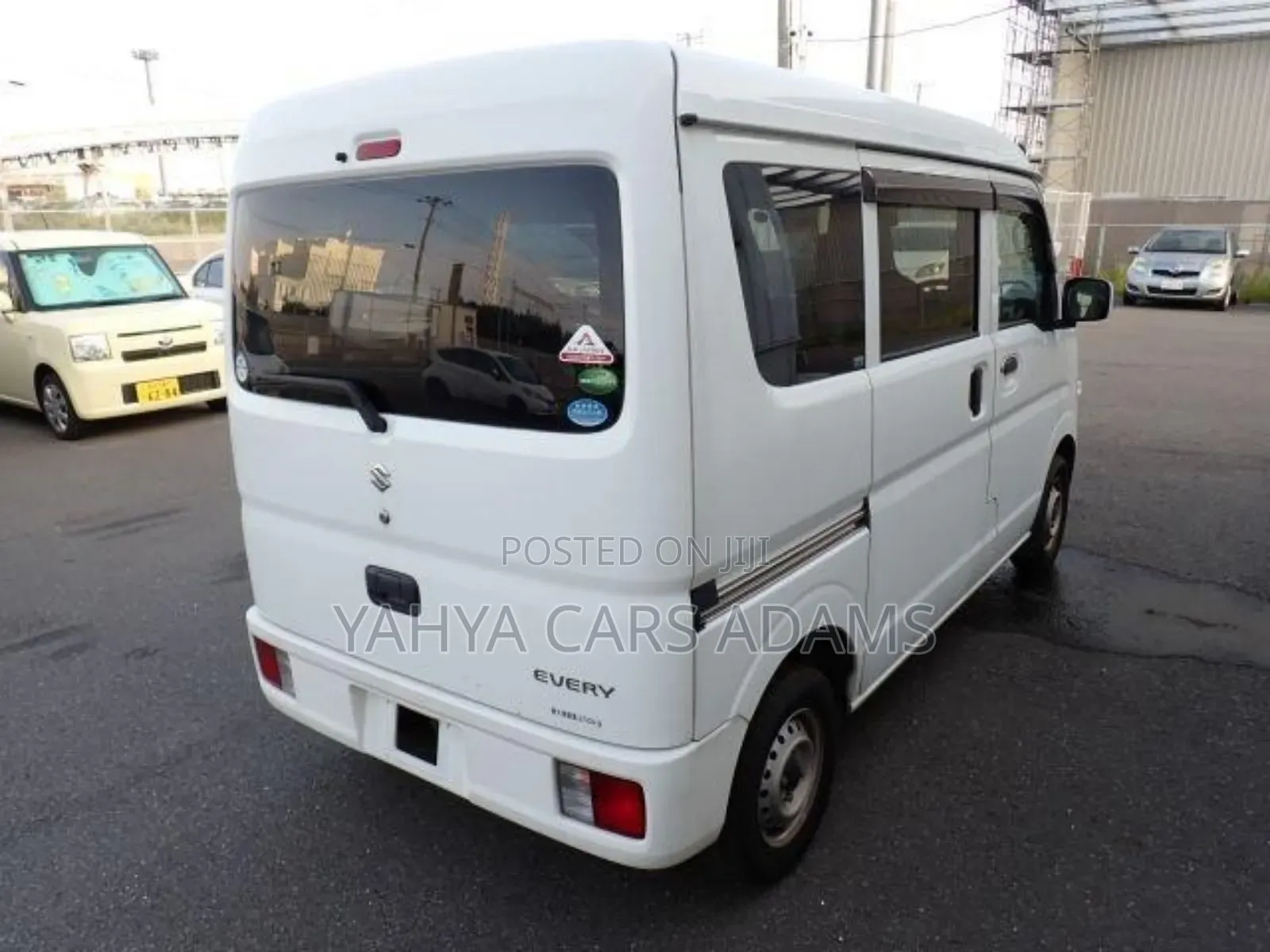 Suzuki Every 2019 White