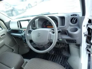 Suzuki Every 2019 White