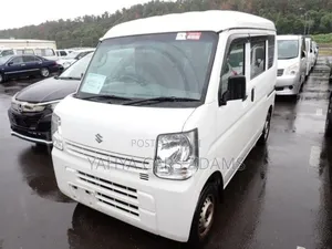 Suzuki Every 2019 White