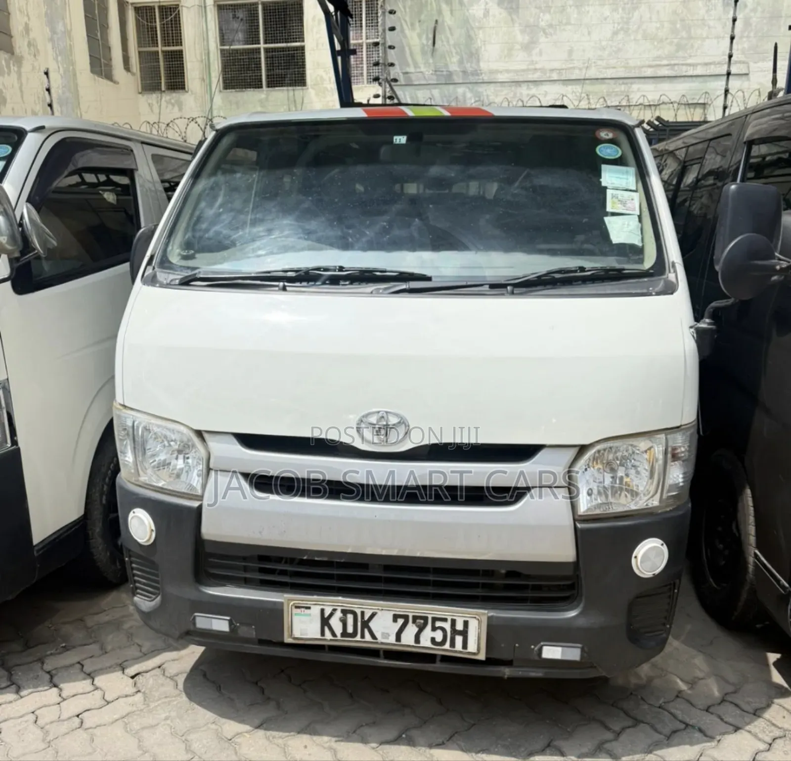 Toyota HiAce 2015 White