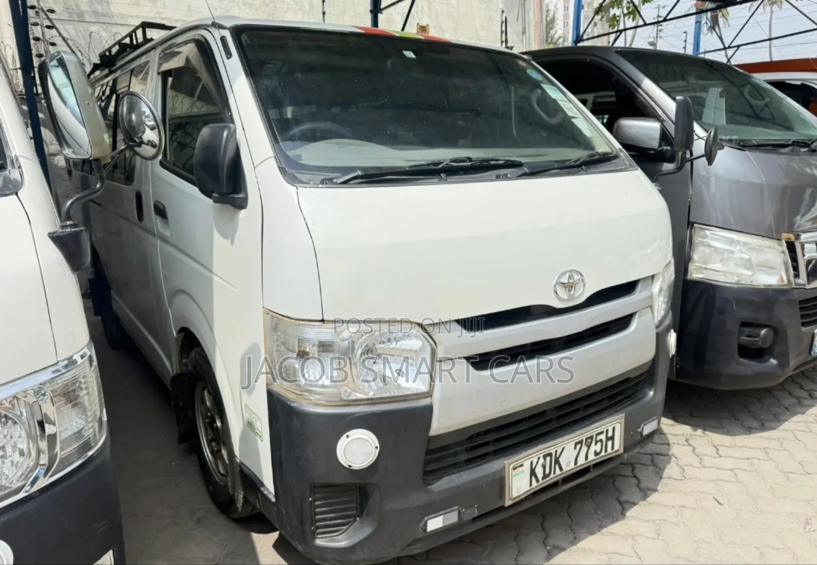 Toyota HiAce 2015 White