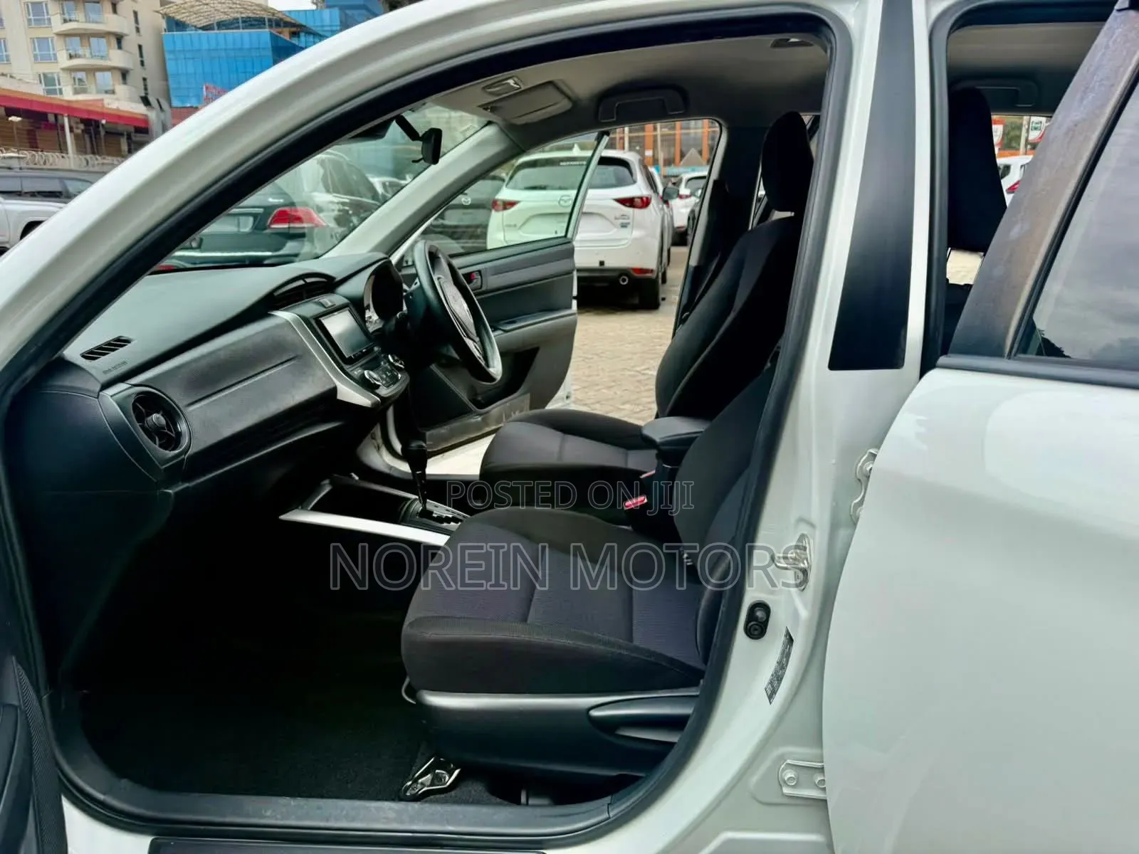 Toyota Corolla Fielder 2018 Off white