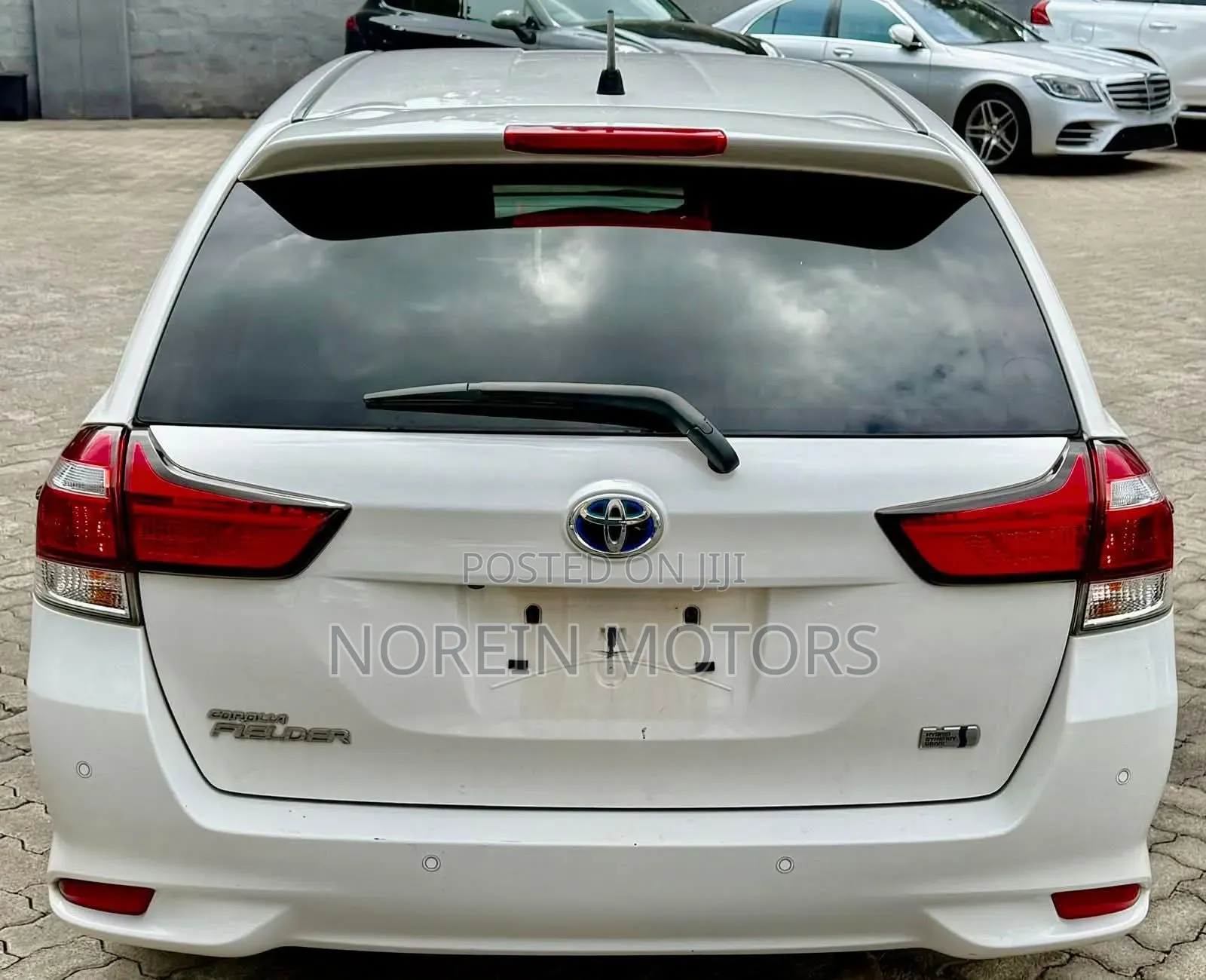 Toyota Corolla Fielder 2018 Off white