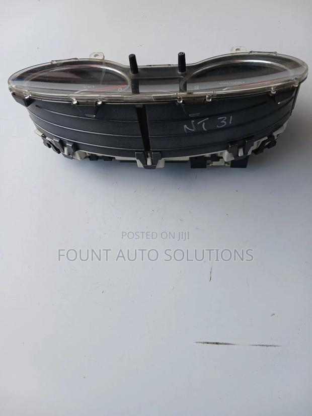 Dashboard Clock Nissan X-Trail Nt31 - thumbnail 3