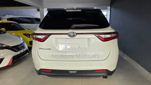 Toyota Harrier 2019 Off white