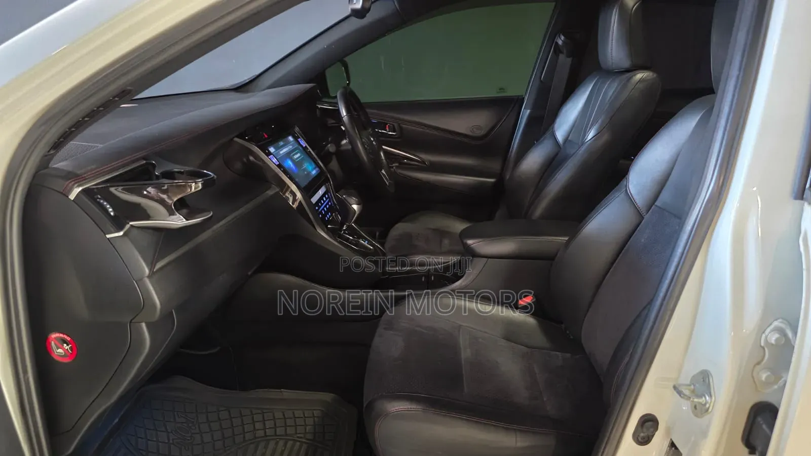 Toyota Harrier 2019 Off white