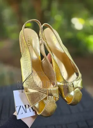 Zara Fashion Sandals Feature a Knotted Detail Size 37-42
